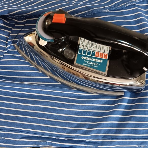 Black and Decker Other - BLACK and DECKER CLASSIC STEAM DRY IRON W/SEVEN SETTINGS